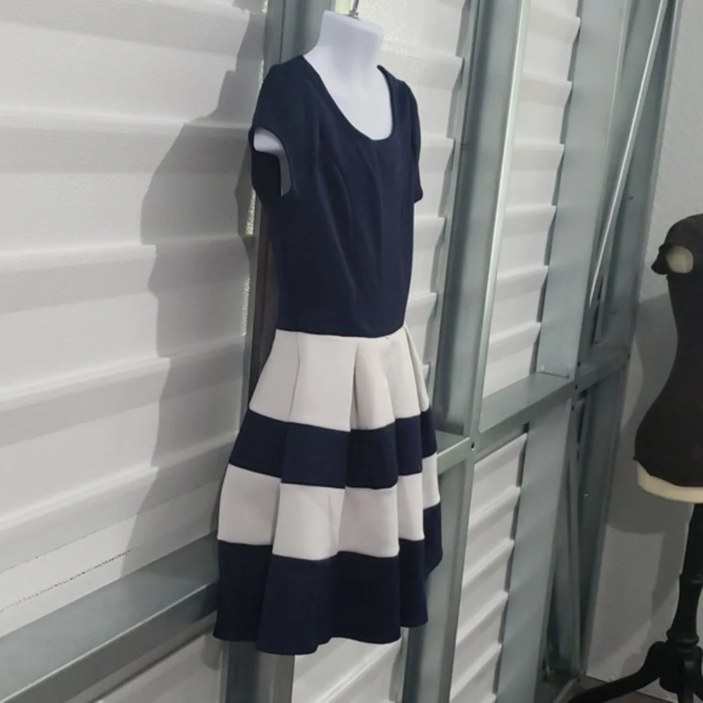 Girls dress size‎ 7